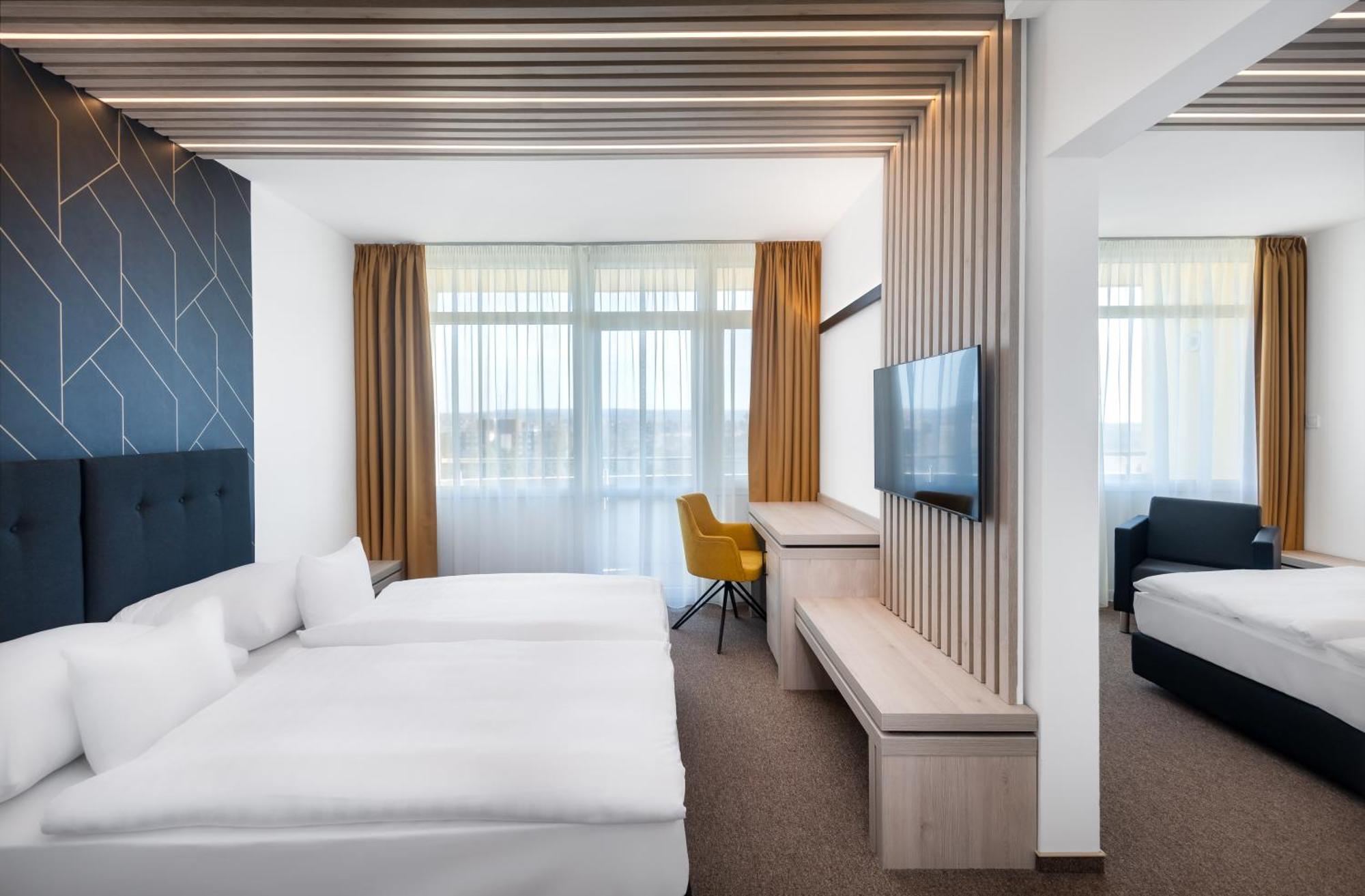 Hunguest Helios Hotel 4*